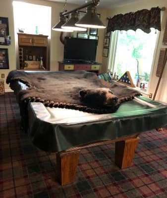 8' Pool Table, Lamp, Cue Rack with Cues